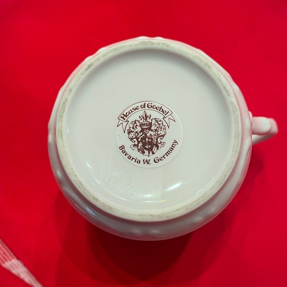 House of Goebel Bavarian china grandmother mug. - Picture 6 of 7